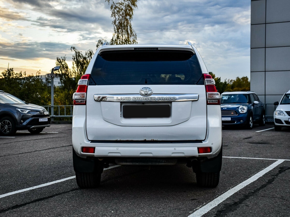 Toyota Land Cruiser Prado с пробегом — 2014 год. Фото: #5