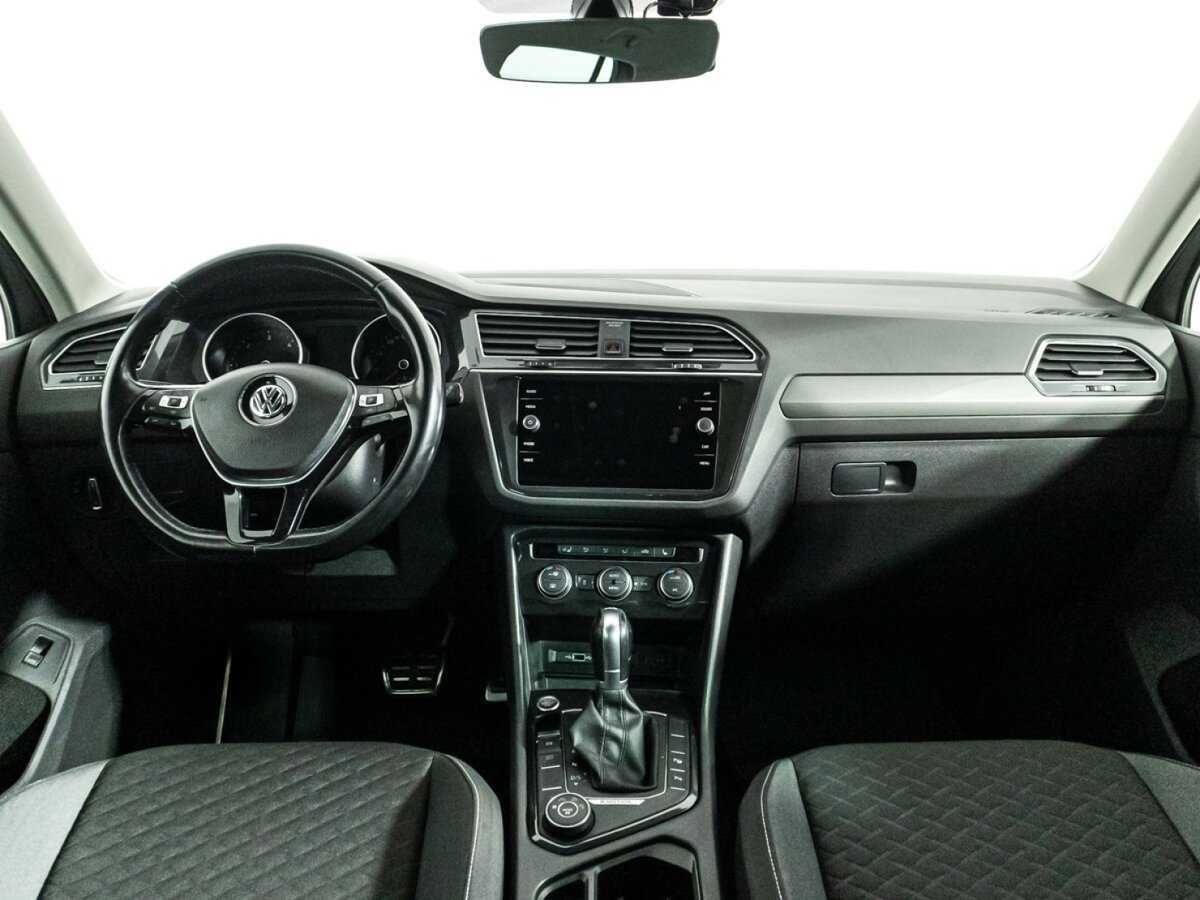 Volkswagen Tiguan с пробегом — 2018 год. Фото: #12