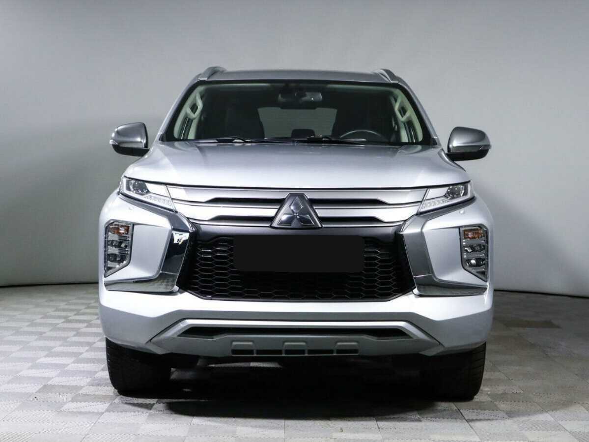 Mitsubishi Pajero Sport с пробегом — 2021 год. Фото: #1