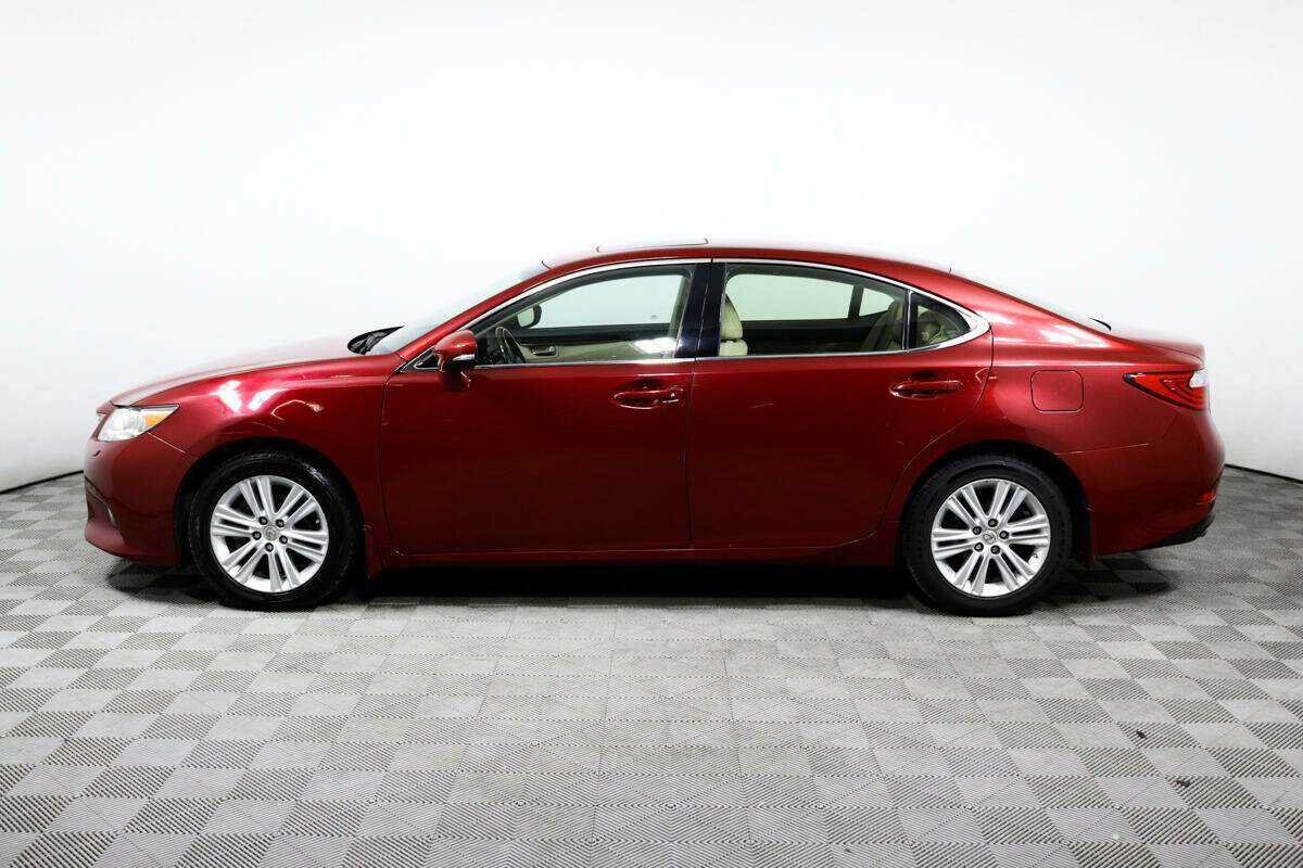 Lexus ES с пробегом — 2013 год. Фото: #7