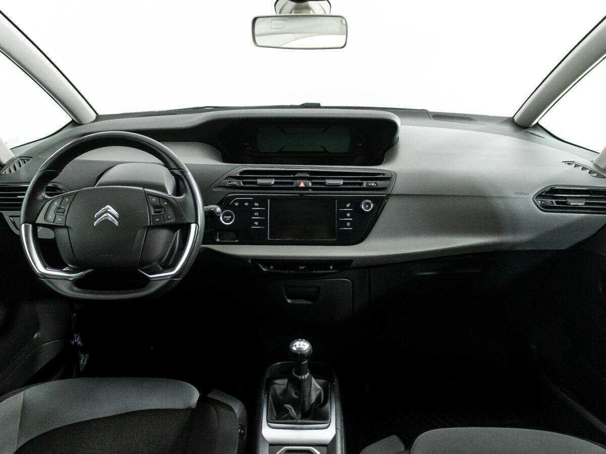 Citroen C4 Picasso с пробегом — 2015 год. Фото: #11