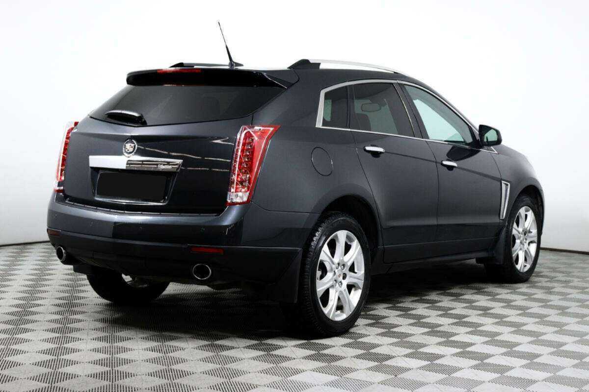 Cadillac SRX с пробегом — 2014 год. Фото: #4