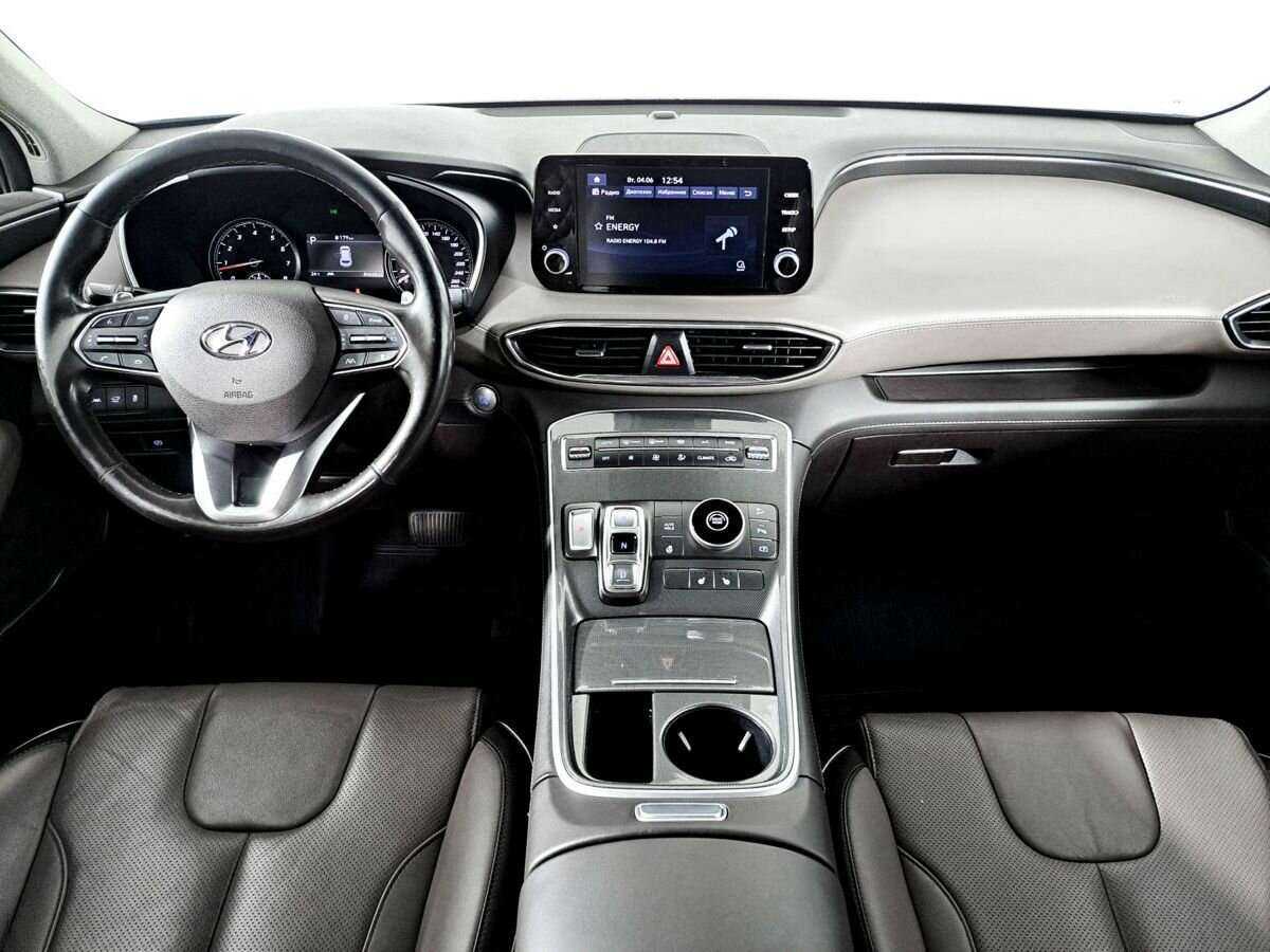 Hyundai Santa Fe с пробегом — 2021 год. Фото: #11