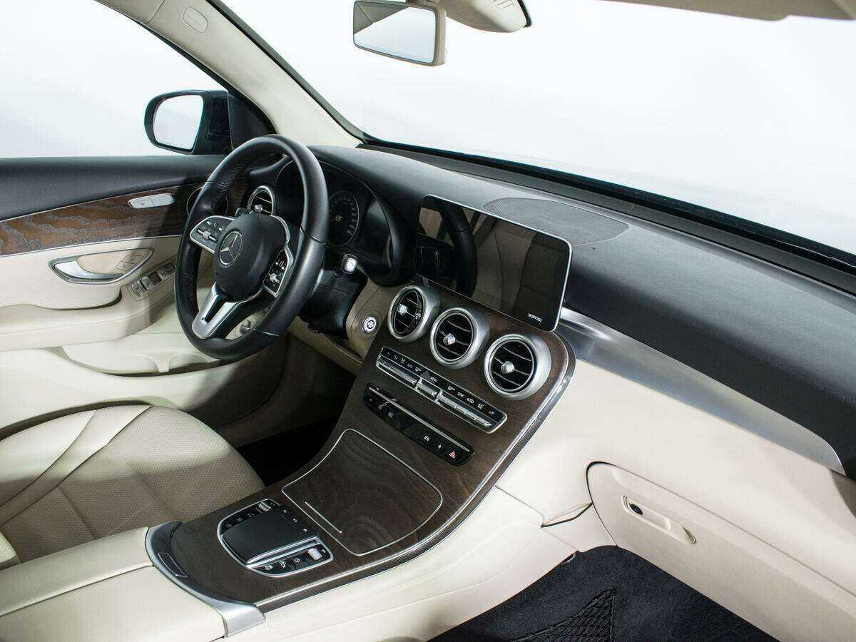 Mercedes-Benz GLC с пробегом — 2020 год. Фото: #8