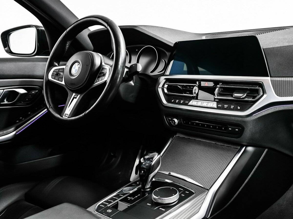 BMW 3 серии с пробегом — 2019 год. Фото: #8