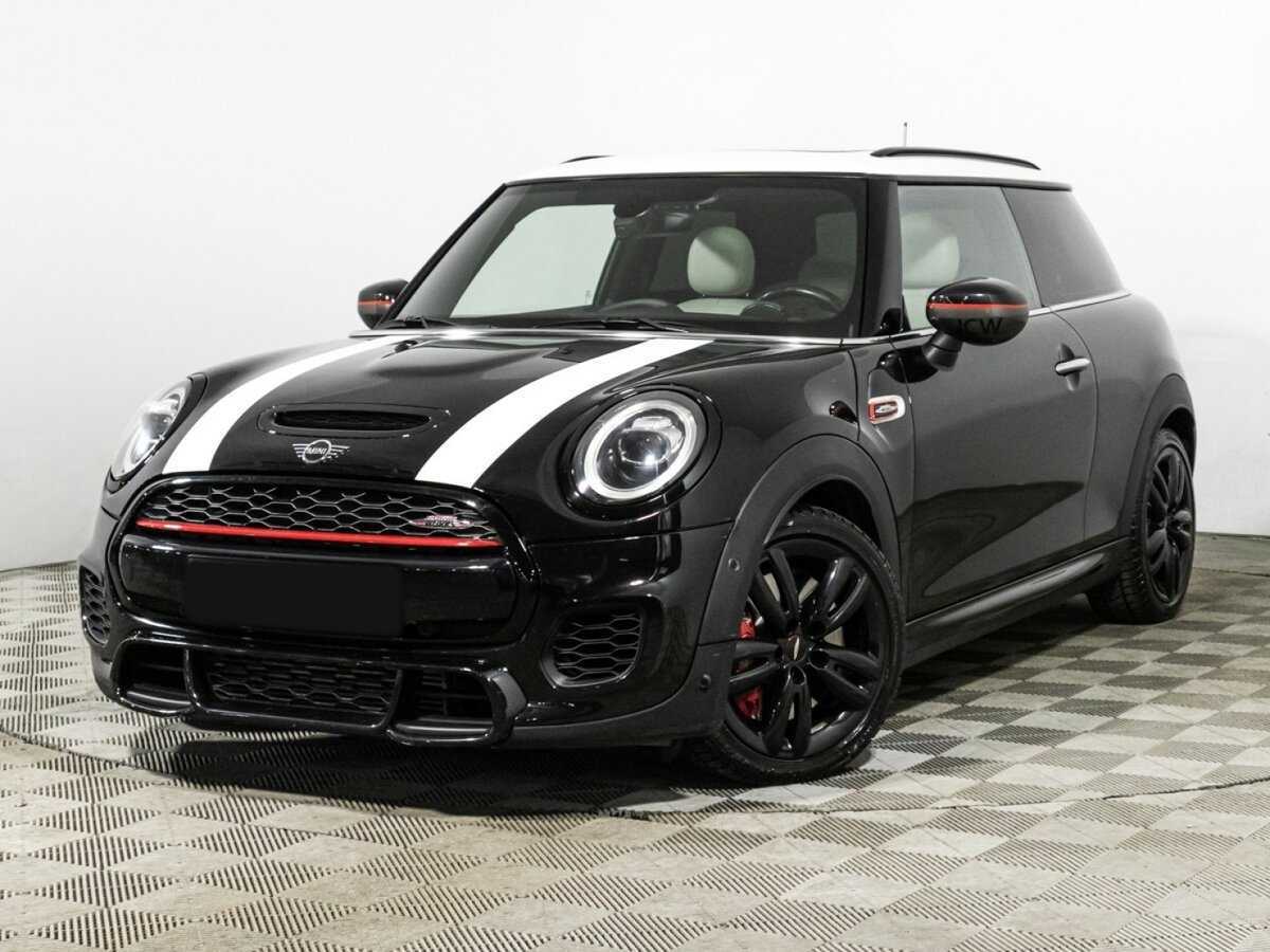 Mini Hatch с пробегом — 2019 год. Посмотреть фото