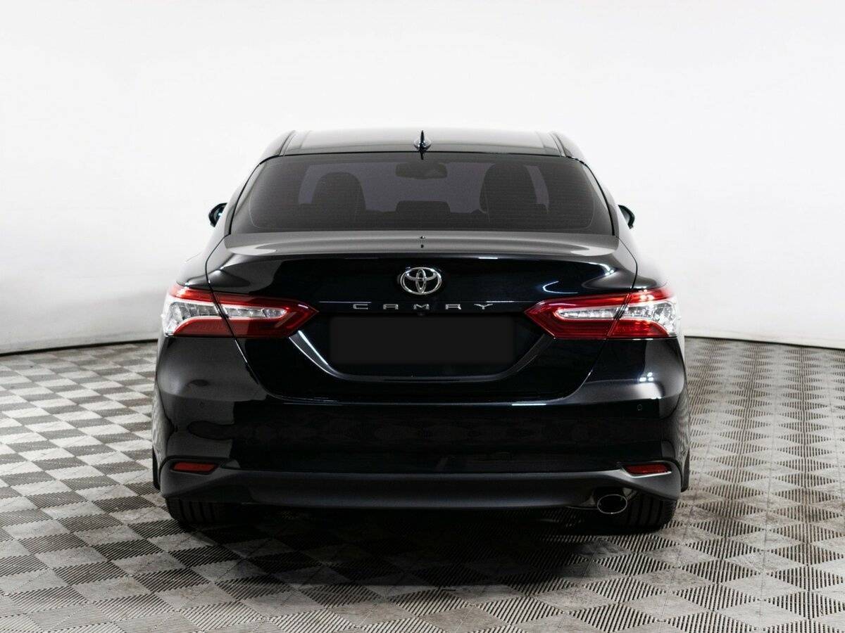 Toyota Camry с пробегом — 2020 год. Фото: #5
