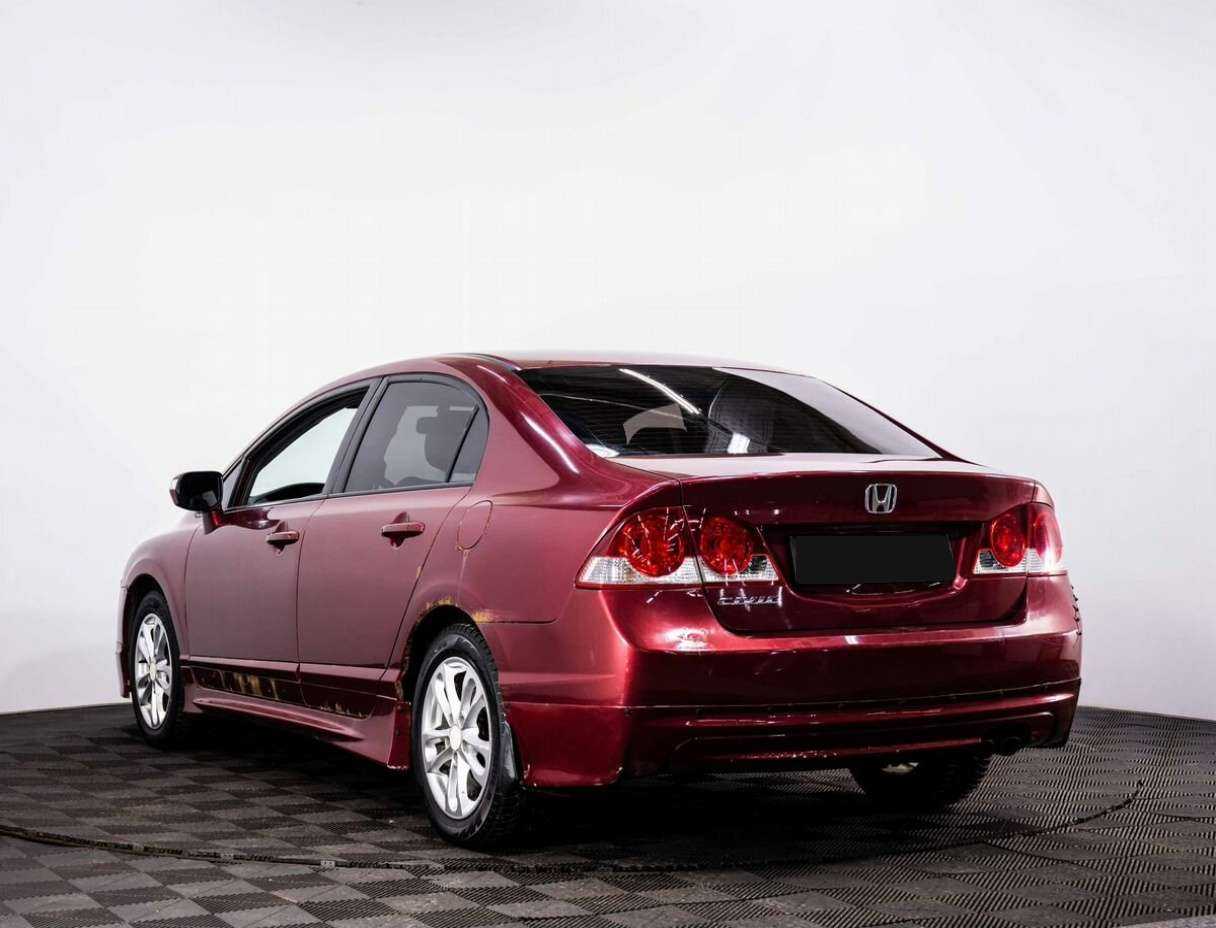 Honda Civic с пробегом — 2008 год. Фото: #3