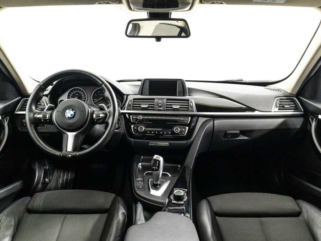 BMW 3 серии с пробегом — 2016 год. Фото: #12