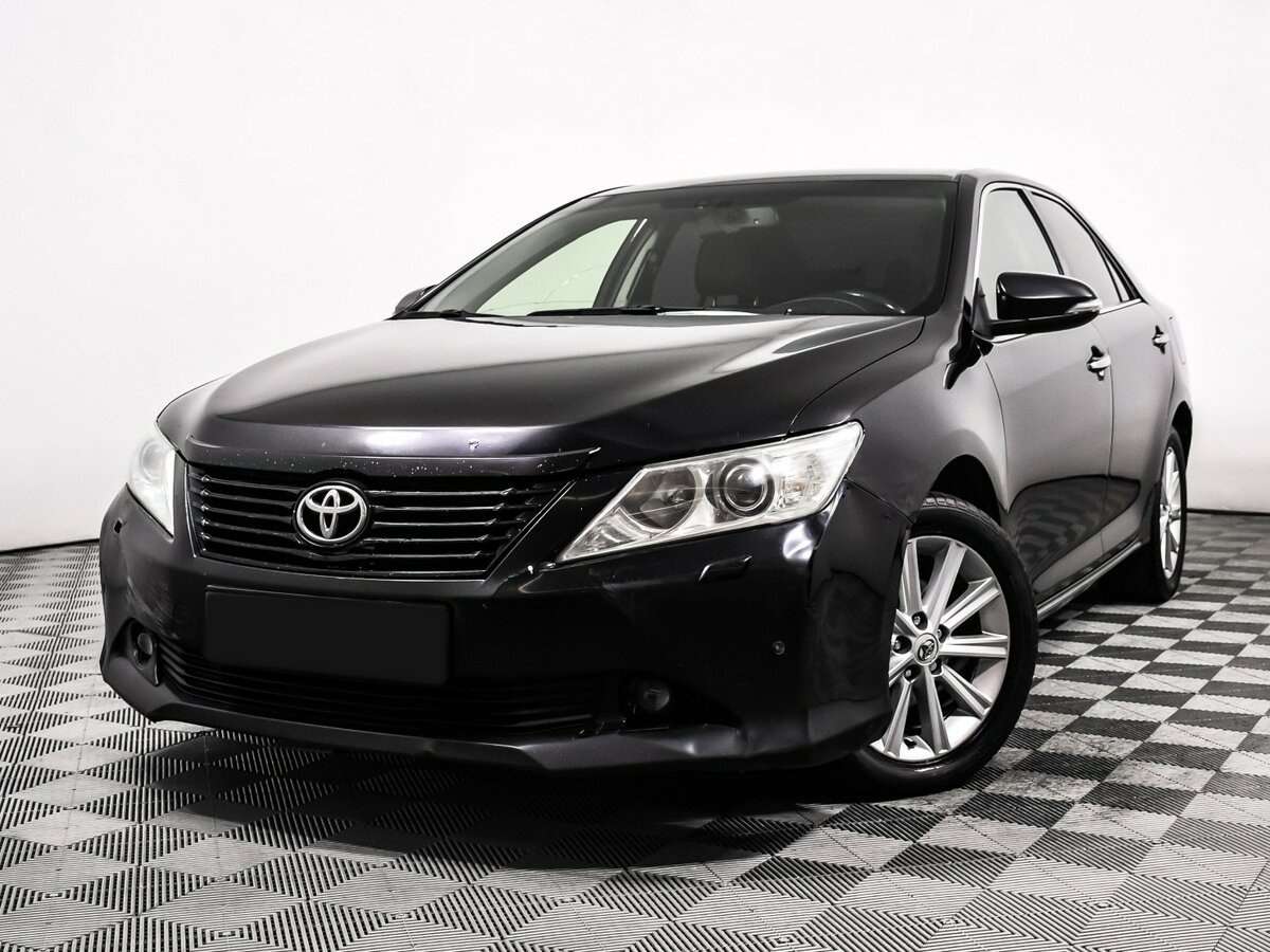 Toyota Camry с пробегом — 2012 год. Фото: #0