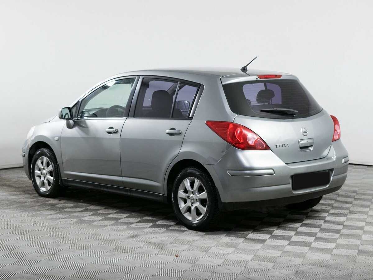 Nissan Tiida с пробегом — 2008 год. Фото: #5