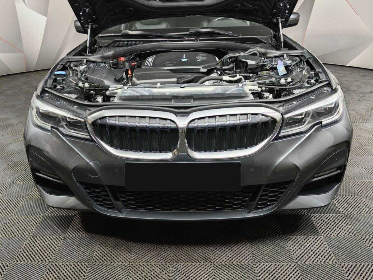 BMW 3 серии с пробегом — 2020 год. Фото: #16