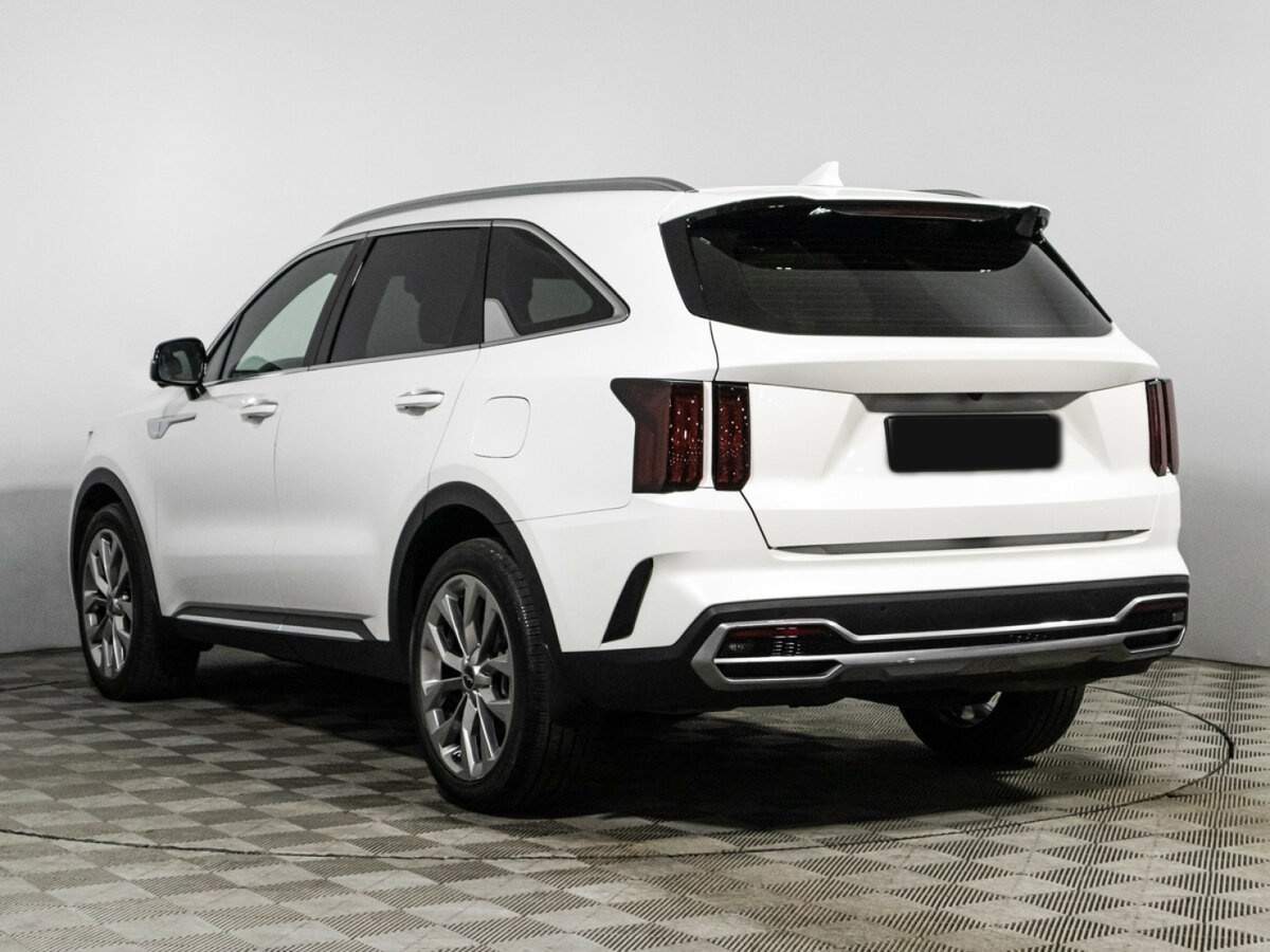Kia Sorento с пробегом — 2023 год. Фото: #6