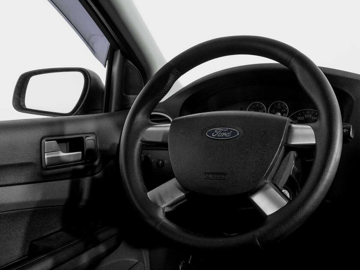 Ford Focus с пробегом — 2007 год. Фото: #13