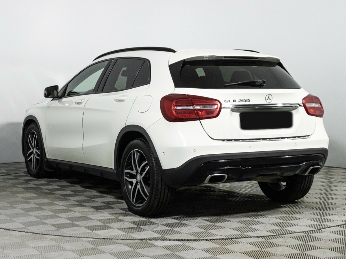 Mercedes-Benz GLA с пробегом — 2014 год. Фото: #6