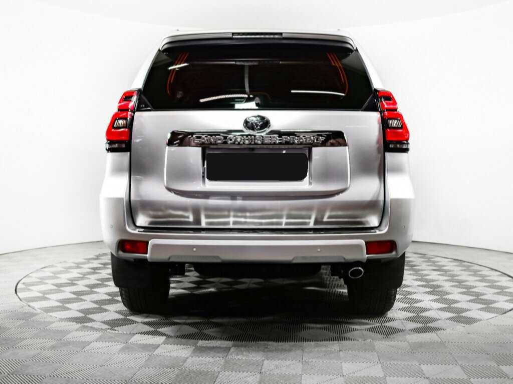 Toyota Land Cruiser Prado с пробегом — 2018 год. Фото: #3
