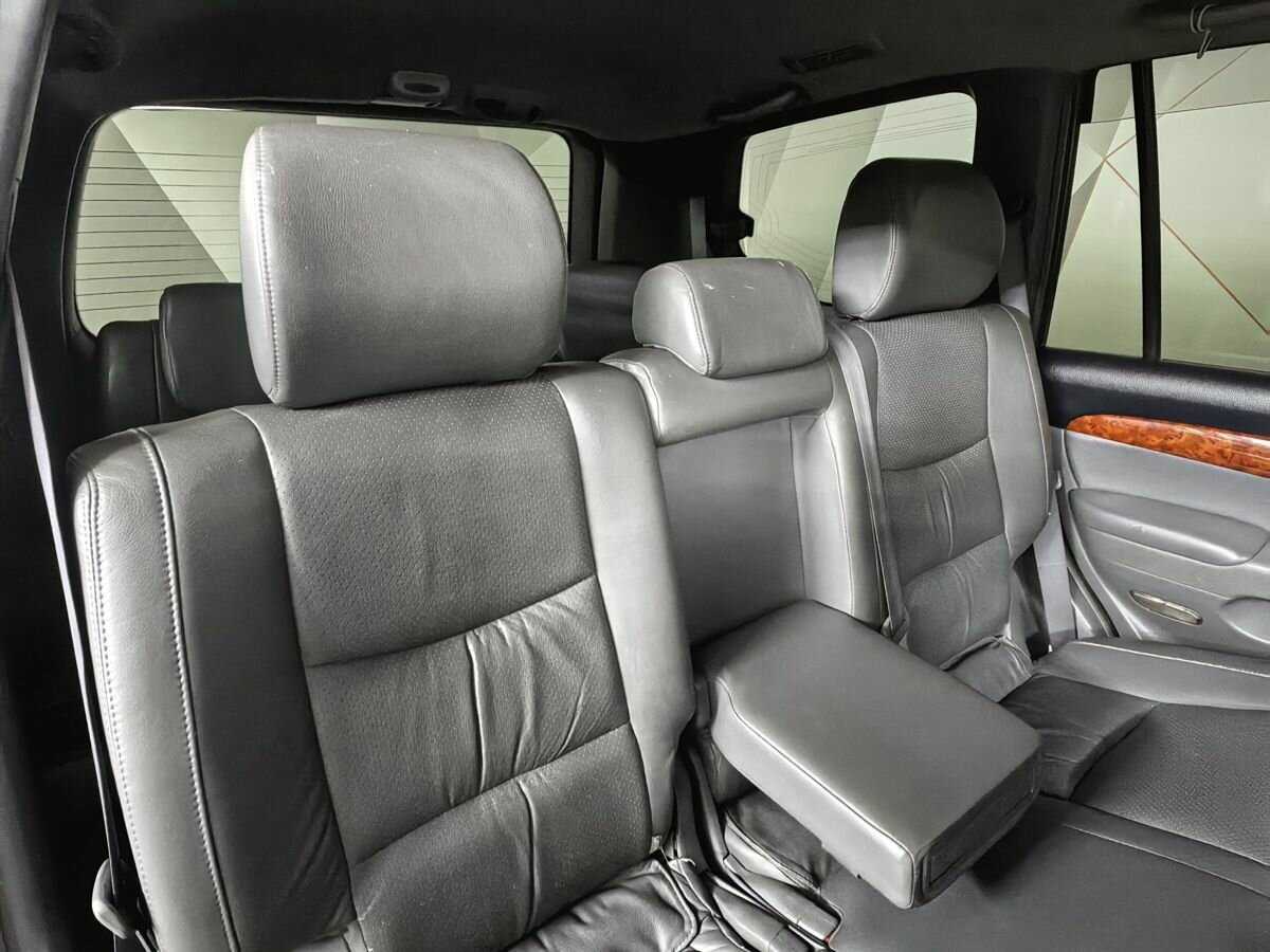 Toyota Land Cruiser Prado с пробегом — 2006 год. Фото: #12