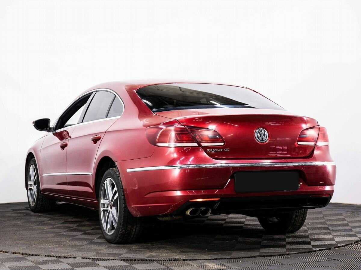 Volkswagen Passat CC с пробегом — 2014 год. Фото: #3