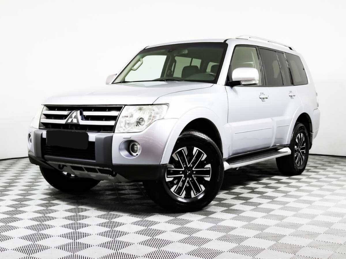Mitsubishi Pajero с пробегом — 2011 год. Фото: #0