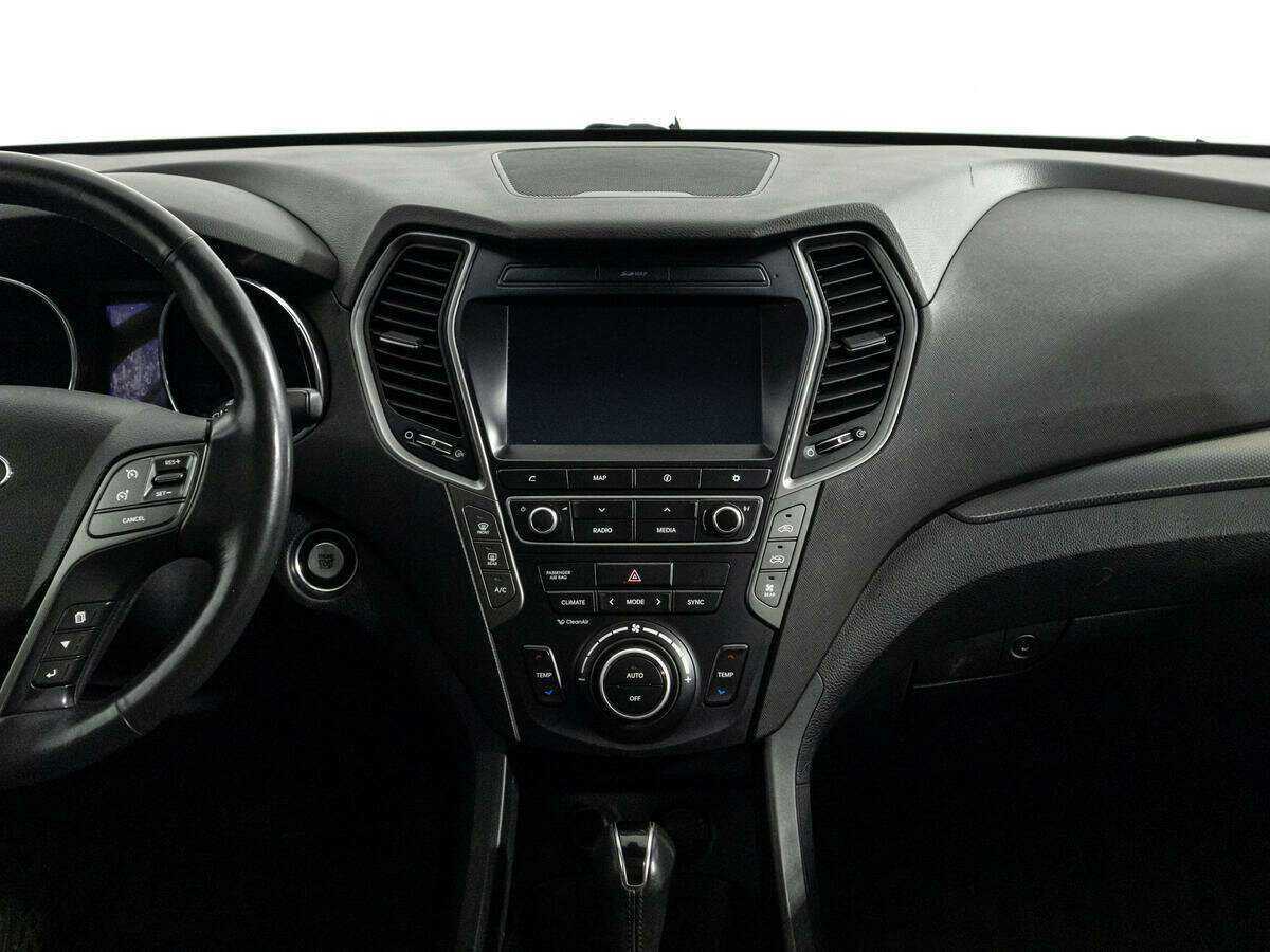 Hyundai Santa Fe с пробегом — 2016 год. Фото: #13