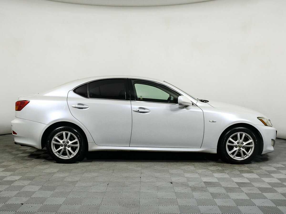 Lexus IS с пробегом — 2008 год. Фото: #3