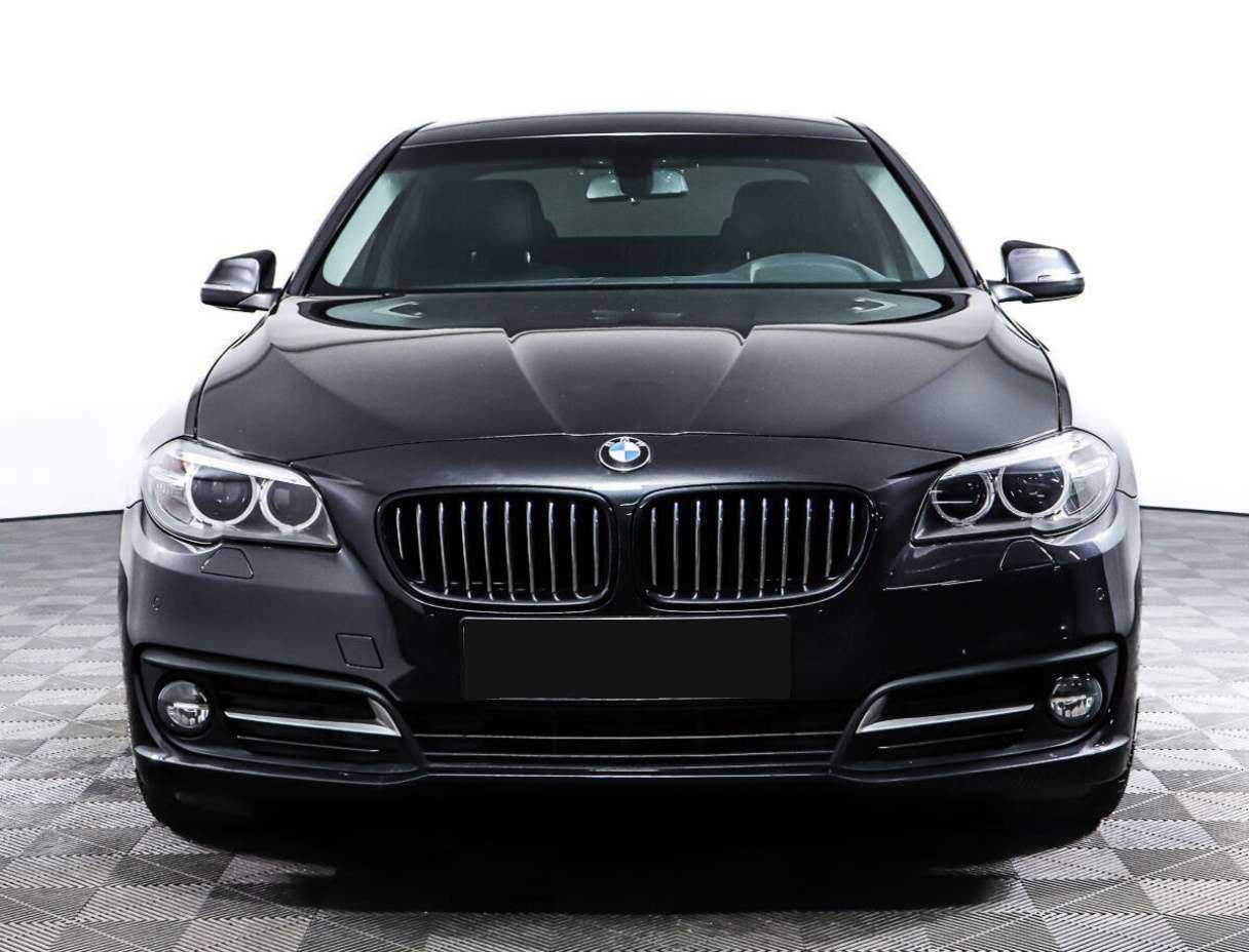 BMW 5 серии с пробегом — 2015 год. Фото: #1