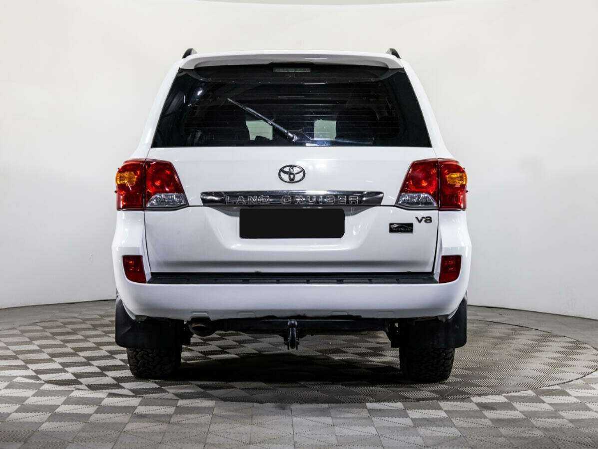 Toyota Land Cruiser с пробегом — 2010 год. Фото: #4