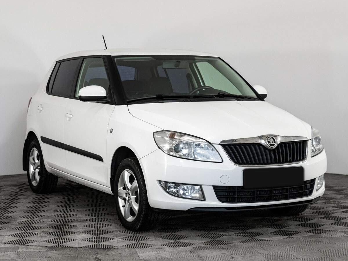 Skoda Fabia с пробегом — 2013 год. Фото: #2