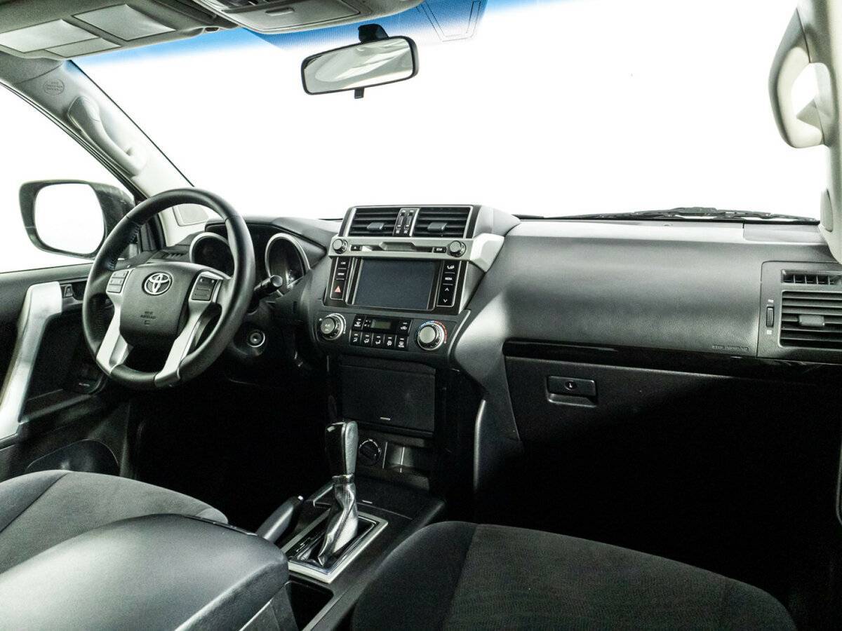 Toyota Land Cruiser Prado с пробегом — 2014 год. Фото: #7
