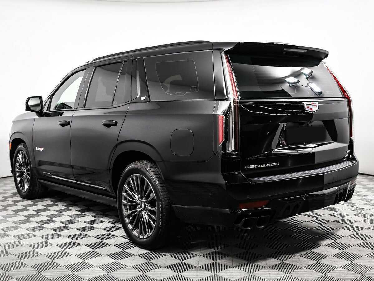 Cadillac Escalade-V с пробегом — 2022 год. Фото: #6