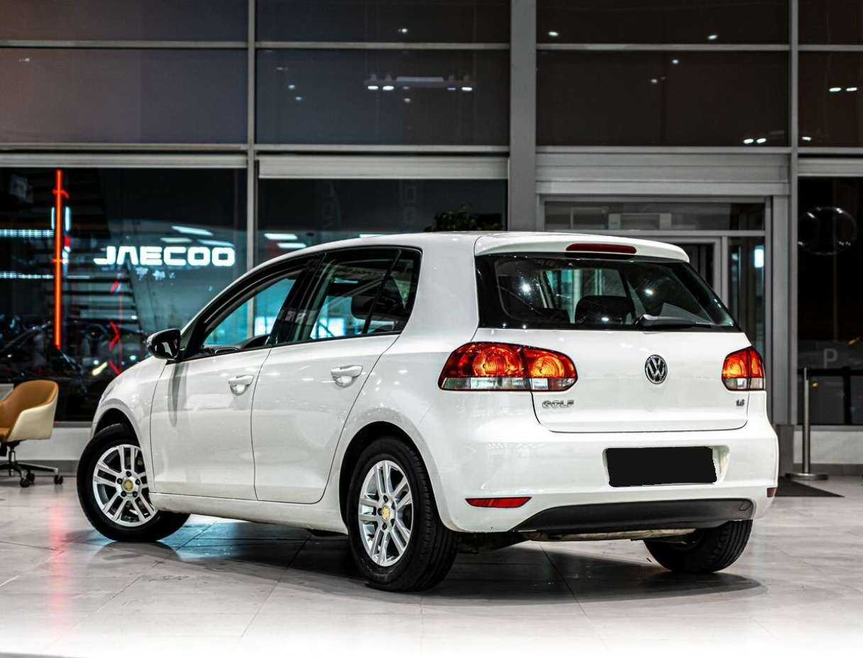 Volkswagen Golf с пробегом — 2012 год. Фото: #3