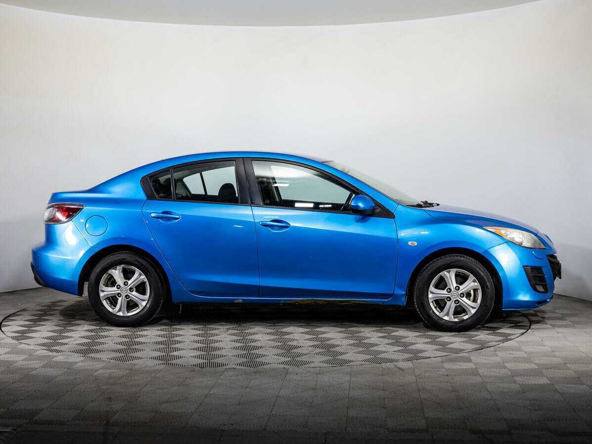 Mazda 3 с пробегом — 2010 год. Фото: #3