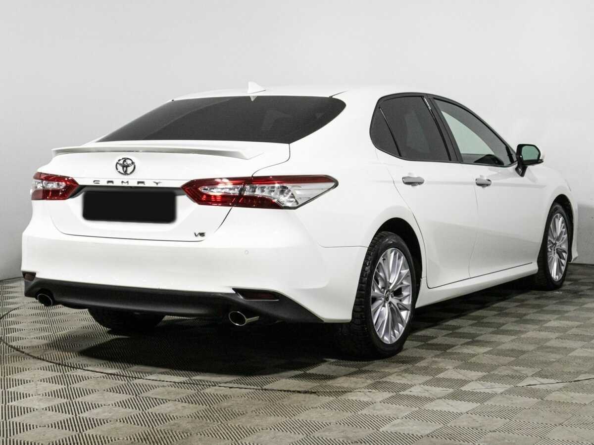 Toyota Camry с пробегом — 2019 год. Фото: #4