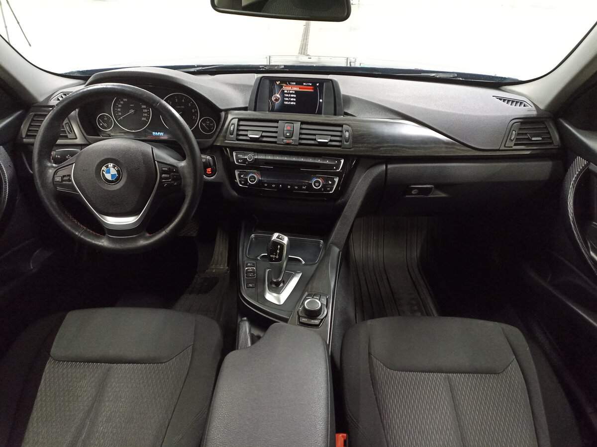 BMW 3 серии с пробегом — 2016 год. Фото: #13