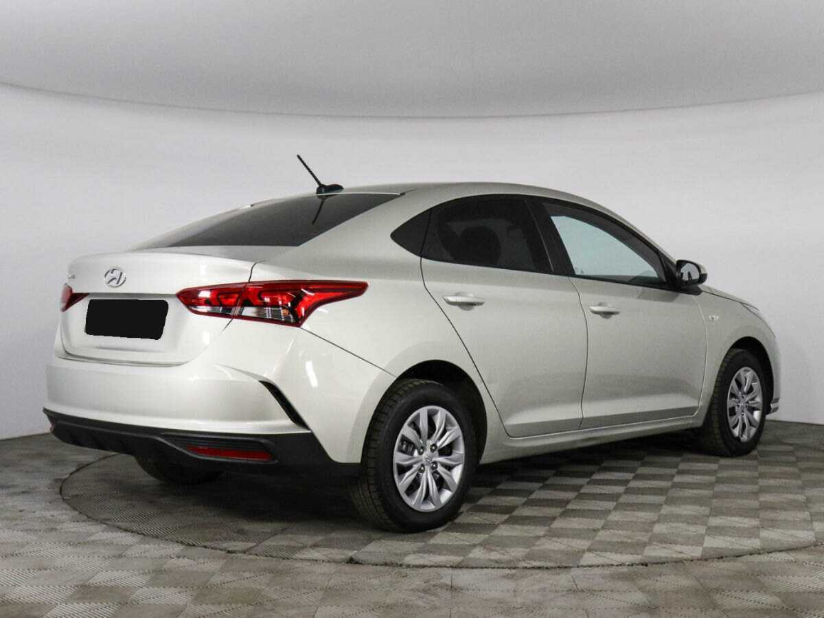 Hyundai Solaris с пробегом — 2020 год. Фото: #4