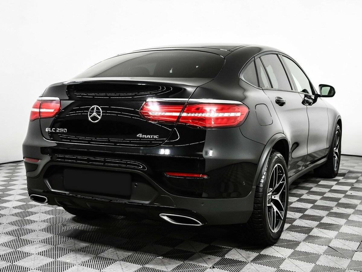 Mercedes-Benz GLC Coupe с пробегом — 2017 год. Фото: #4