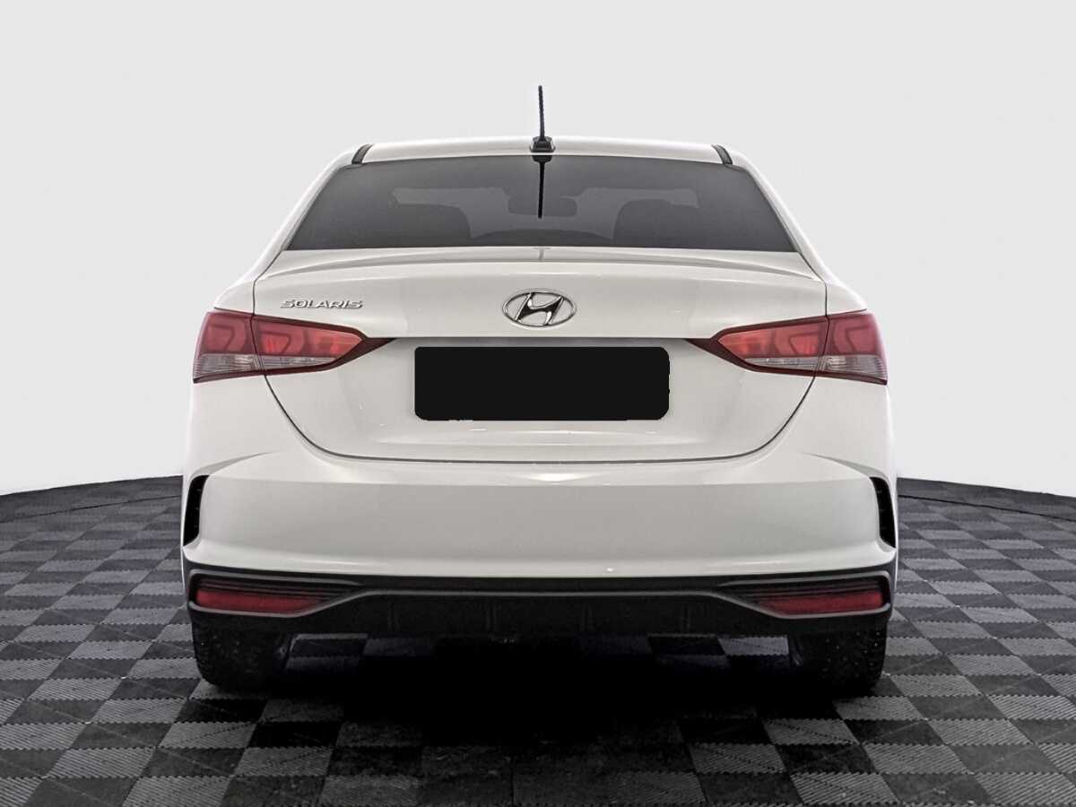 Hyundai Solaris с пробегом — 2022 год. Фото: #5