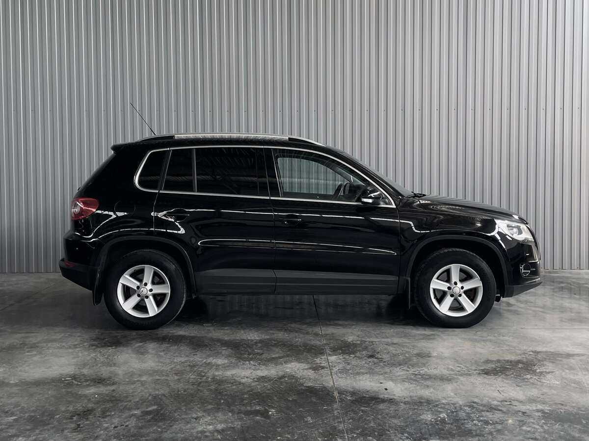 Volkswagen Tiguan с пробегом — 2008 год. Фото: #3