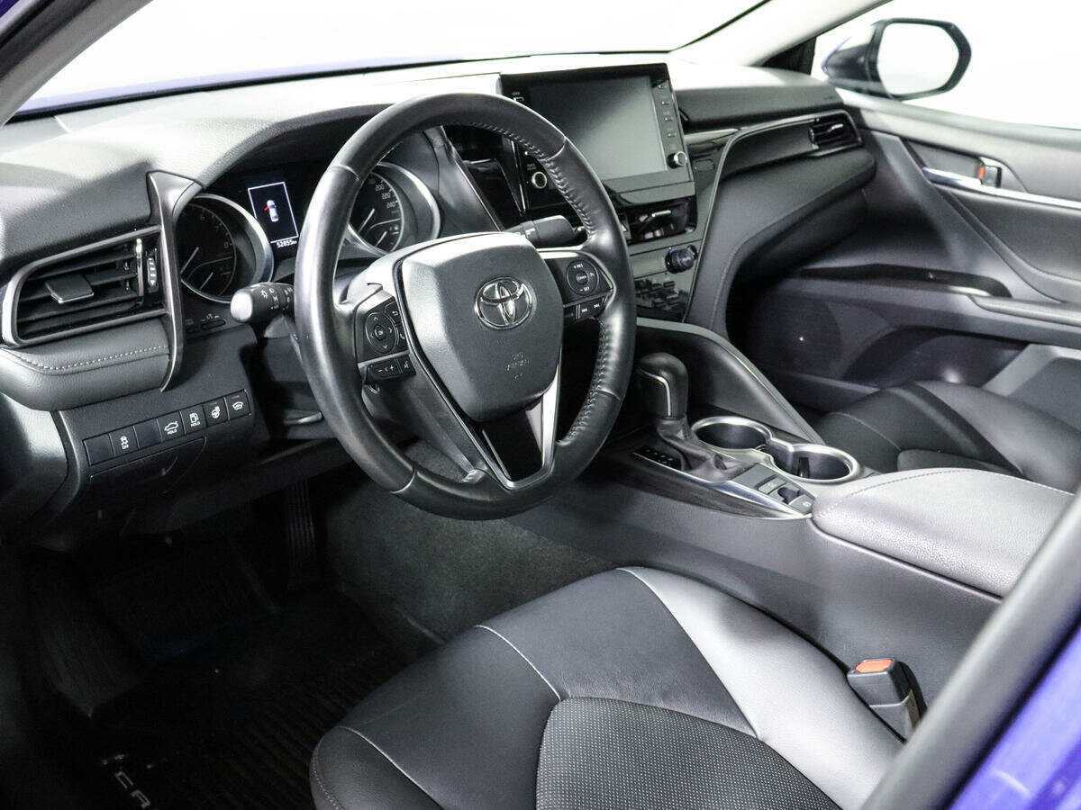 Toyota Camry с пробегом — 2021 год. Фото: #13