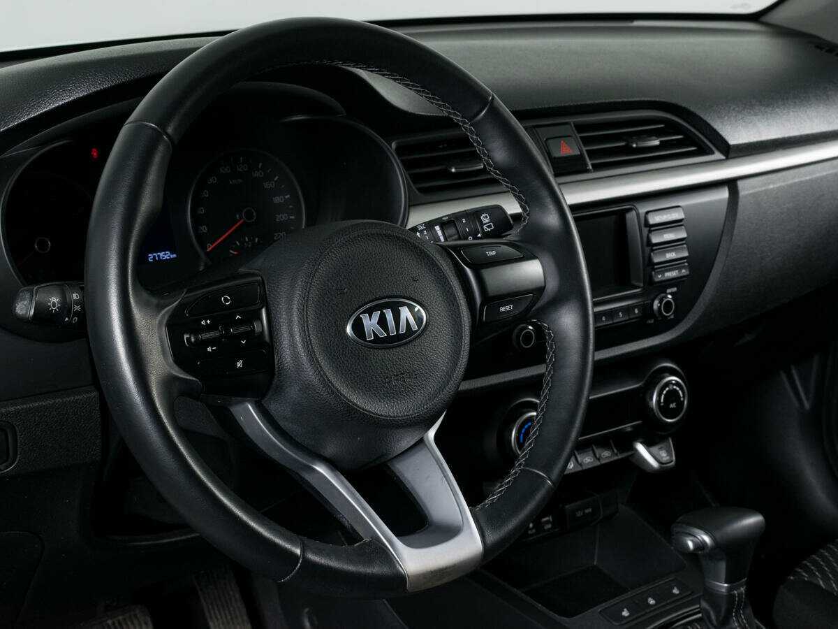 Kia Rio с пробегом — 2020 год. Фото: #11