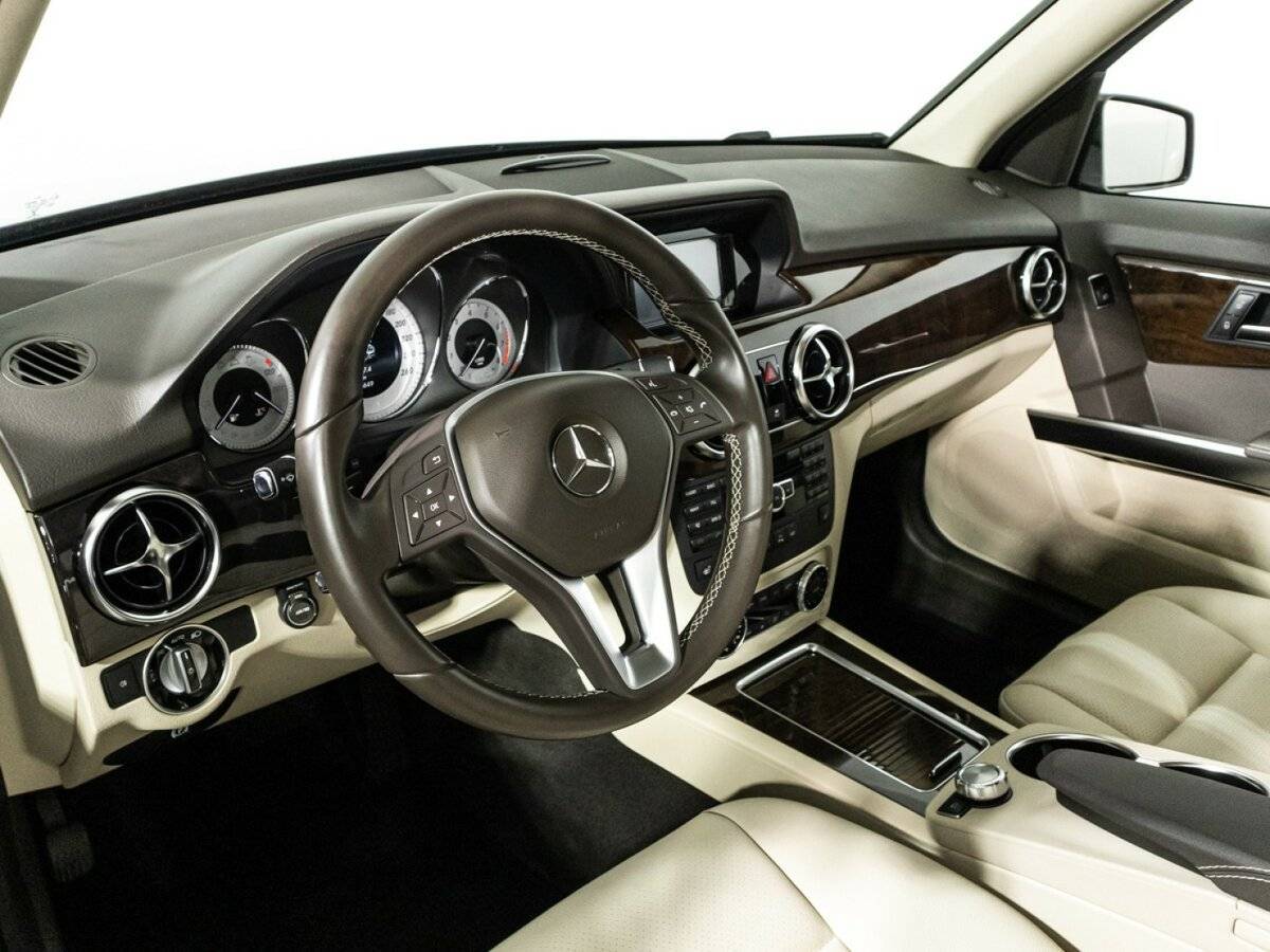 Mercedes-Benz GLK-Класс с пробегом — 2014 год. Фото: #10