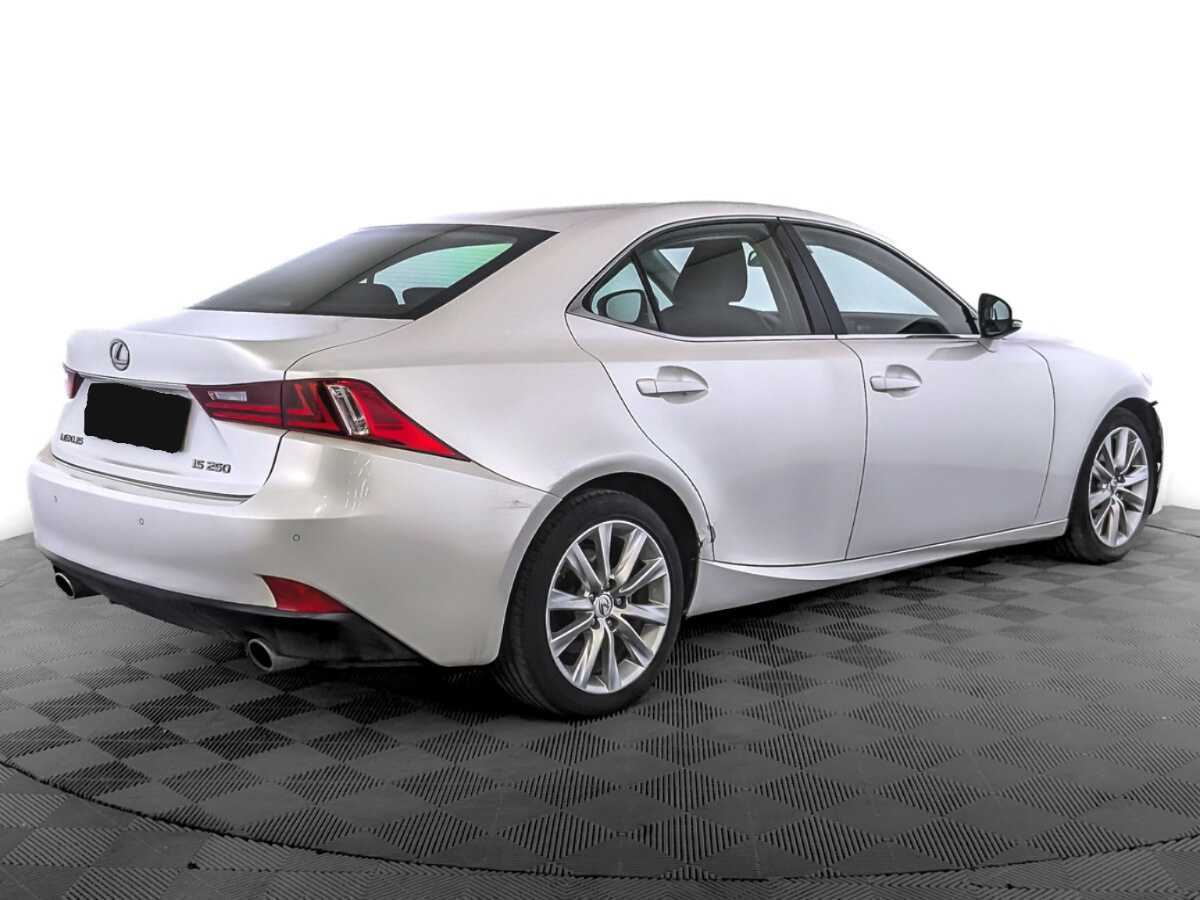 Lexus IS с пробегом — 2014 год. Фото: #4