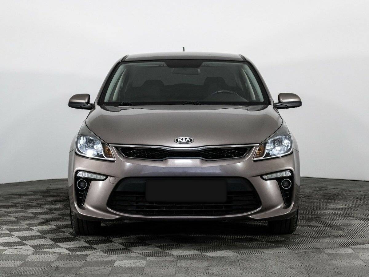 Kia Rio с пробегом — 2018 год. Фото: #1