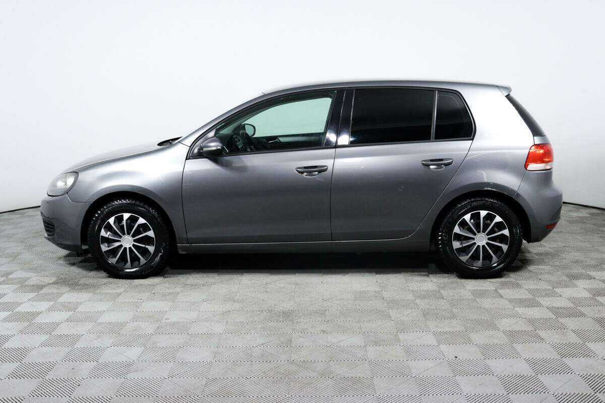 Volkswagen Golf с пробегом — 2010 год. Фото: #6