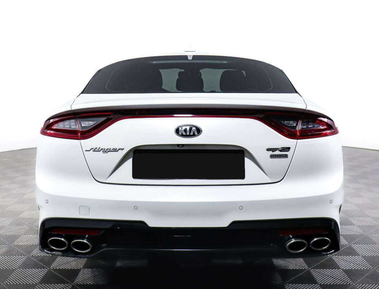 Kia Stinger с пробегом — 2018 год. Фото: #5