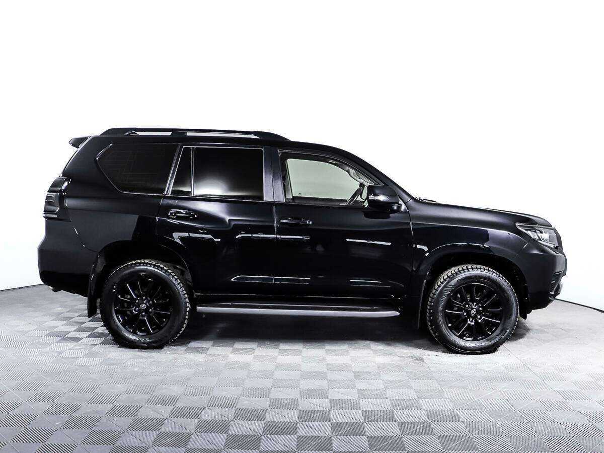 Toyota Land Cruiser Prado с пробегом — 2021 год. Фото: #3