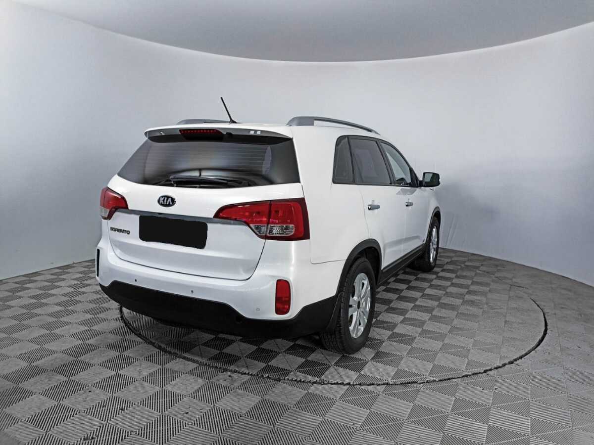 Kia Sorento с пробегом — 2012 год. Фото: #4