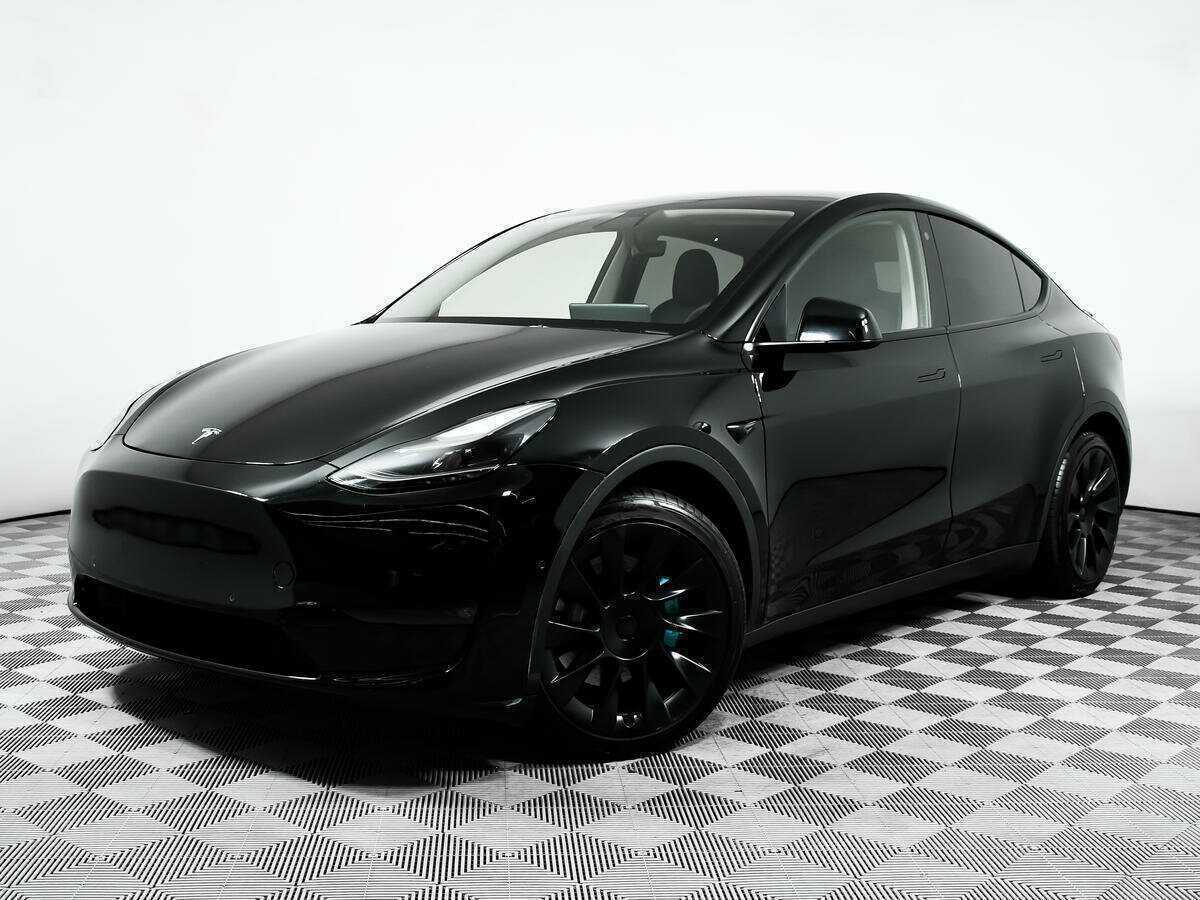Tesla Model Y с пробегом — 2021 год. Посмотреть фото