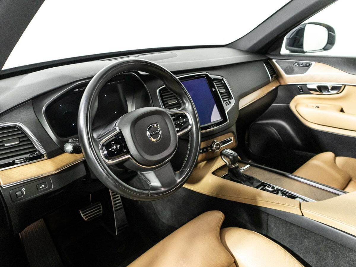 Volvo XC90 с пробегом — 2015 год. Фото: #10