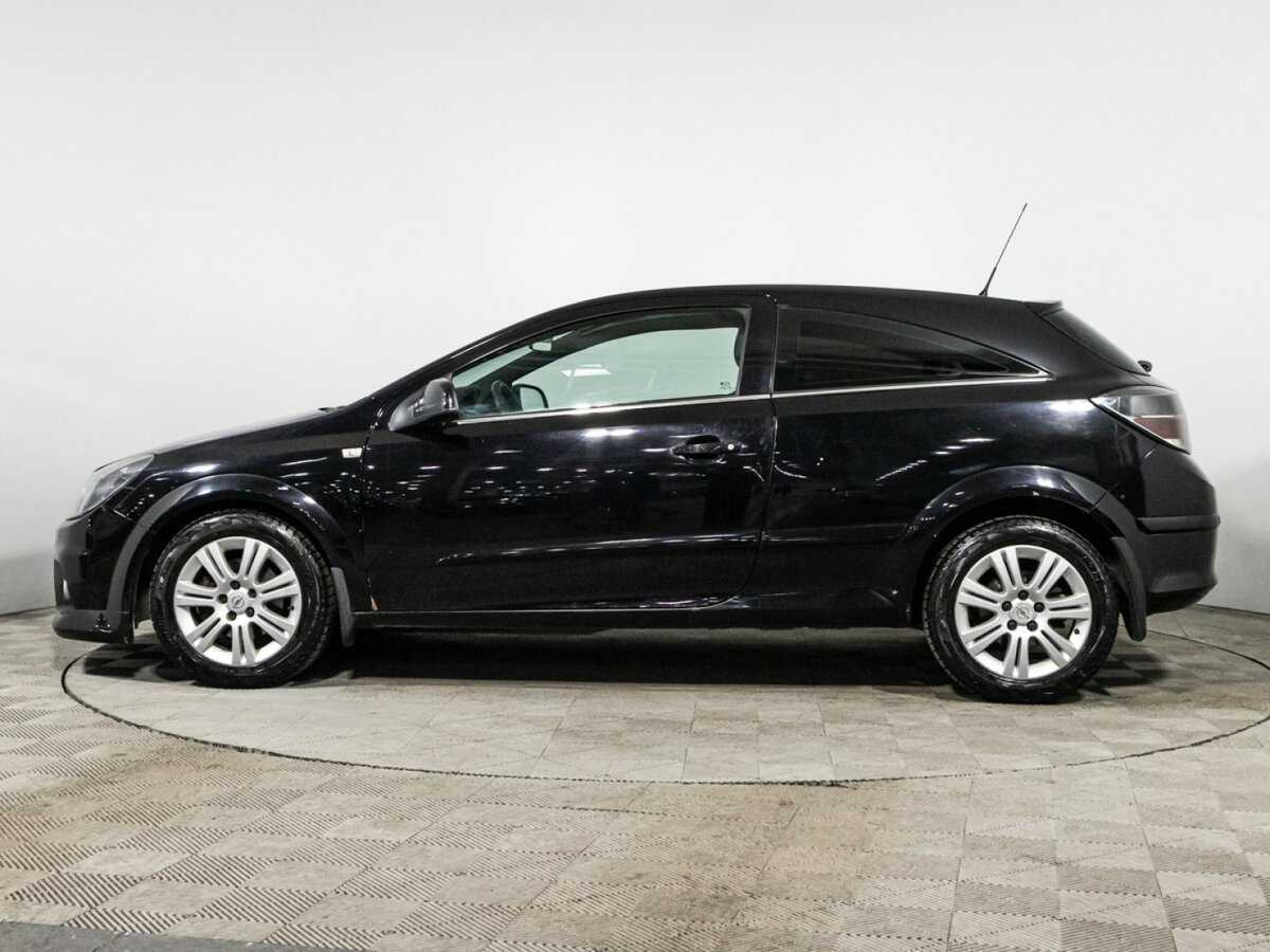 Opel Astra с пробегом — 2010 год. Фото: #7